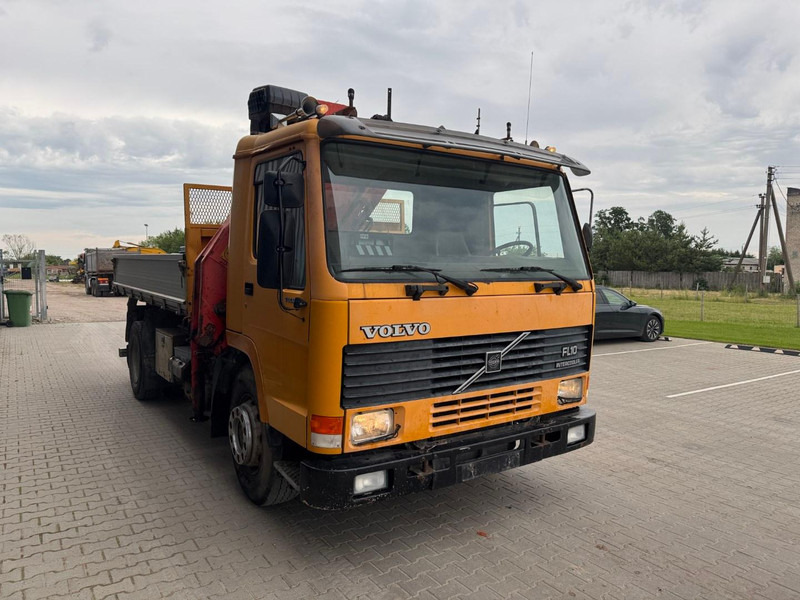 Volvo FL 10 - Tipper: picture 2 Volvo FL 10 - Tipper: picture 2