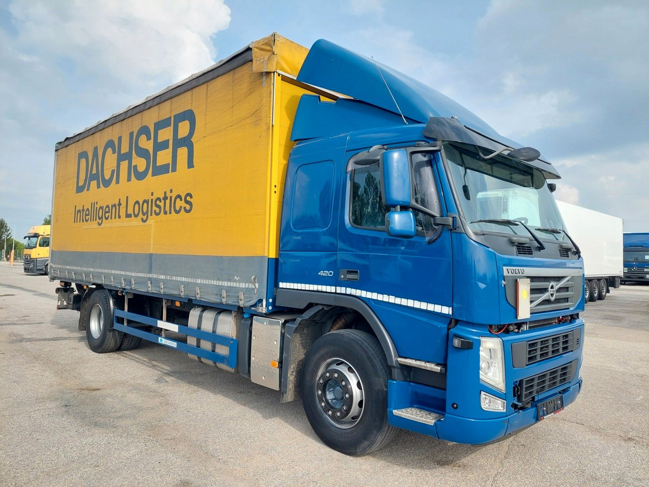 Volvo FM13 420 42R 4x2 BL Edscha - Curtainsider truck: picture 2 Volvo FM13 420 42R 4x2 BL Edscha - Curtainsider truck: picture 2