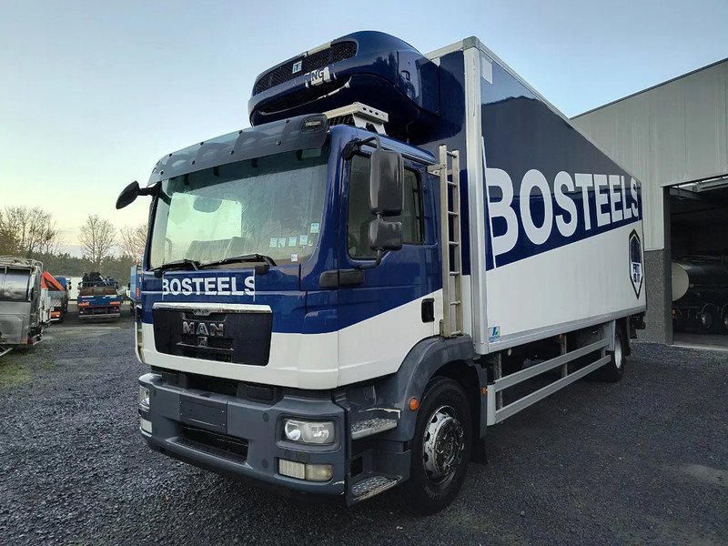 MAN TGM 18.250 2 COMPARTMENTS - 2000KG TAIL LIFT - PROBLEM COOLING UNIT - Refrigerator truck: picture 1 MAN TGM 18.250 2 COMPARTMENTS - 2000KG TAIL LIFT - PROBLEM COOLING UNIT - Refrigerator truck: picture 1