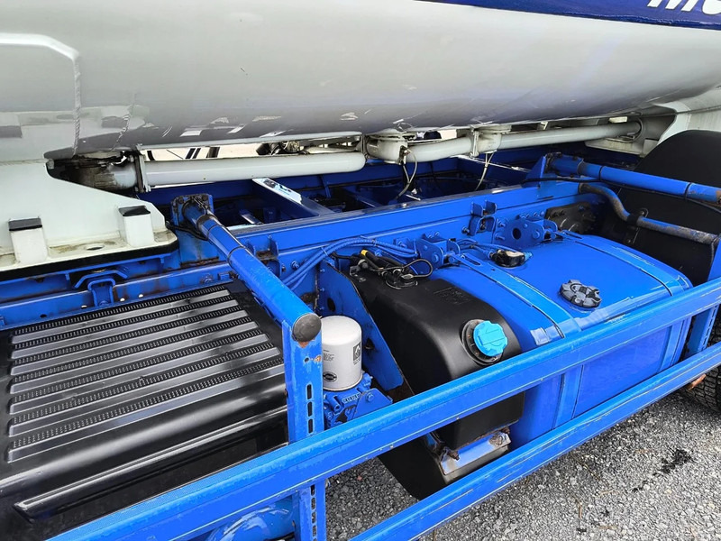 Renault Premium 310 DXI CARBURANT / FUEL 13500L - 4 COMP on lease Renault Premium 310 DXI CARBURANT / FUEL 13500L - 4 COMP: picture 12