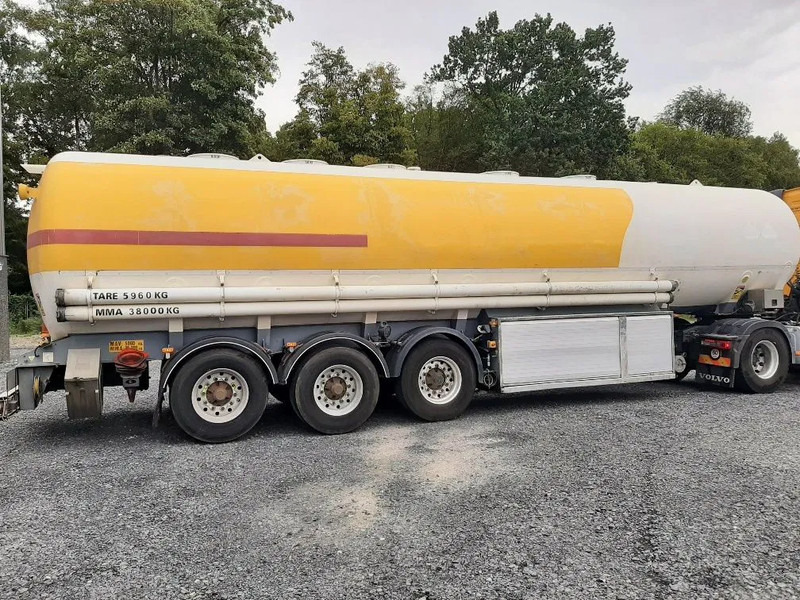 Stokota FUEL TANK 42000 L - 5 COMPARTMENTS - Tank semi-trailer: picture 5 Stokota FUEL TANK 42000 L - 5 COMPARTMENTS - Tank semi-trailer: picture 5