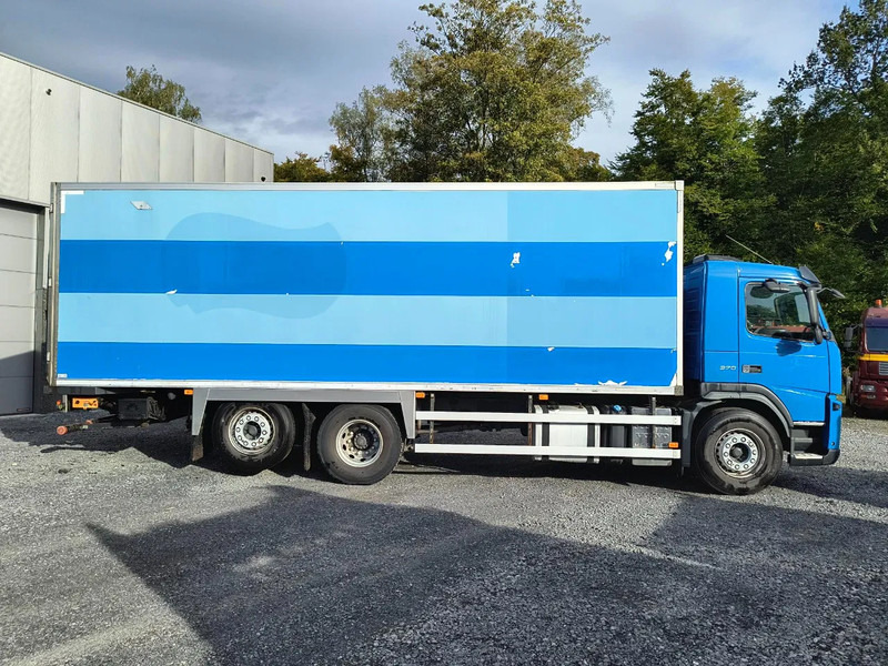 Volvo FM 370 INSULATED BOX - LIFT/STEERING AXLE - BICOOL AIRCO - Box truck: picture 4 Volvo FM 370 INSULATED BOX - LIFT/STEERING AXLE - BICOOL AIRCO - Box truck: picture 4