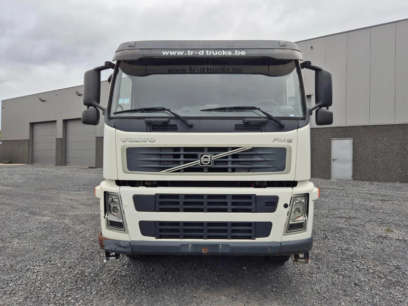 Volvo FM 9.300 TIPPER - HMF 1060K3 CRANE - Tipper, Crane truck: picture 2 Volvo FM 9.300 TIPPER - HMF 1060K3 CRANE - Tipper, Crane truck: picture 2
