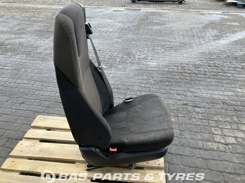 DAF CF Euro 6 Bestuurdersstoel DAF 1978886 - Seat for Truck: picture 2 DAF CF Euro 6 Bestuurdersstoel DAF 1978886 - Seat for Truck: picture 2