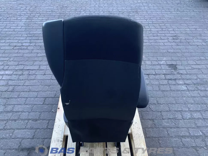 DAF CF Euro 6 Chauffeursstoel DAF 2104648 - Seat for Truck: picture 3 DAF CF Euro 6 Chauffeursstoel DAF 2104648 - Seat for Truck: picture 3