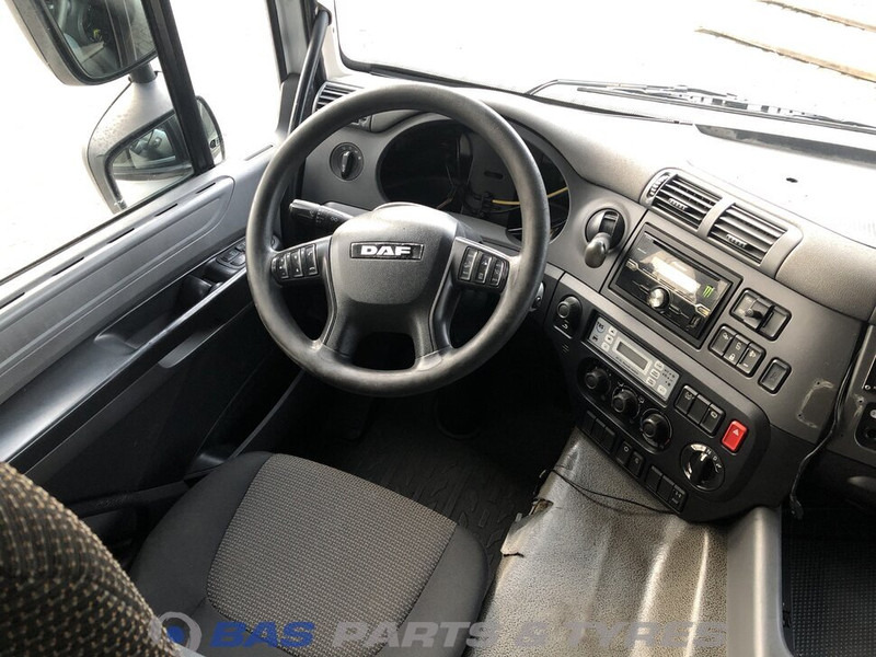 DAF CF Euro 6 DAF Space Cab L2H2 2013608 - Cab and interior for Truck: picture 5 DAF CF Euro 6 DAF Space Cab L2H2 2013608 - Cab and interior for Truck: picture 5