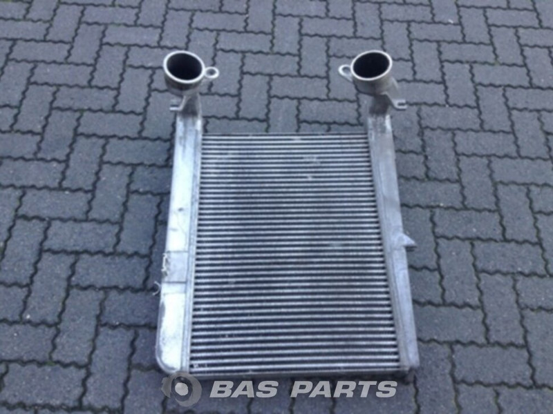 DAF Intercooler DAF 1372296 - Intercooler for Truck: picture 2 DAF Intercooler DAF 1372296 - Intercooler for Truck: picture 2