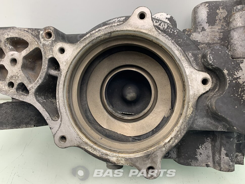 DAF Koelvloeistofpomp DAF 1913604 - Coolant pump for Truck: picture 5 DAF Koelvloeistofpomp DAF 1913604 - Coolant pump for Truck: picture 5