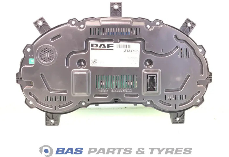 DAF LF Euro 6 Instrumentenpaneel DAF 1952905 - Dashboard for Truck: picture 2 DAF LF Euro 6 Instrumentenpaneel DAF 1952905 - Dashboard for Truck: picture 2