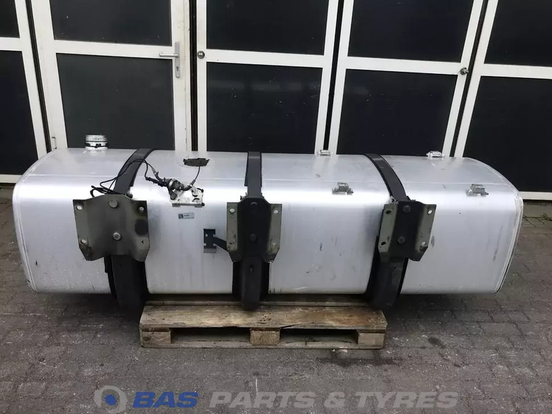 DAF - Fuel tank for Truck: picture 3 DAF - Fuel tank for Truck: picture 3