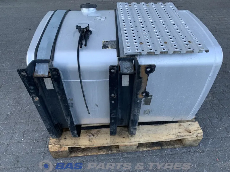 MAN - Fuel tank for Truck: picture 3 MAN - Fuel tank for Truck: picture 3