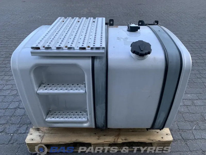 MAN - Fuel tank for Truck: picture 1 MAN - Fuel tank for Truck: picture 1