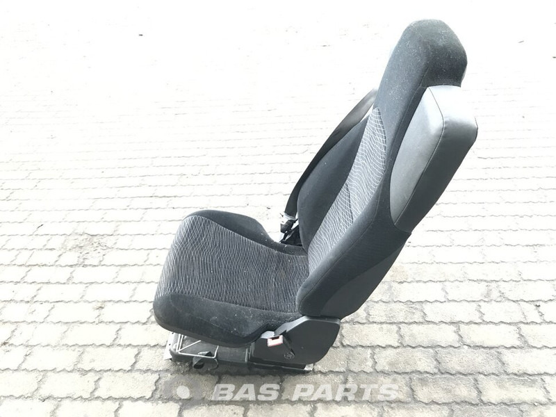 Mercedes-Benz Actros MP4 Bijrijdersstoel Mercedes A 960 910 38 03 - Seat for Truck: picture 2 Mercedes-Benz Actros MP4 Bijrijdersstoel Mercedes A 960 910 38 03 - Seat for Truck: picture 2
