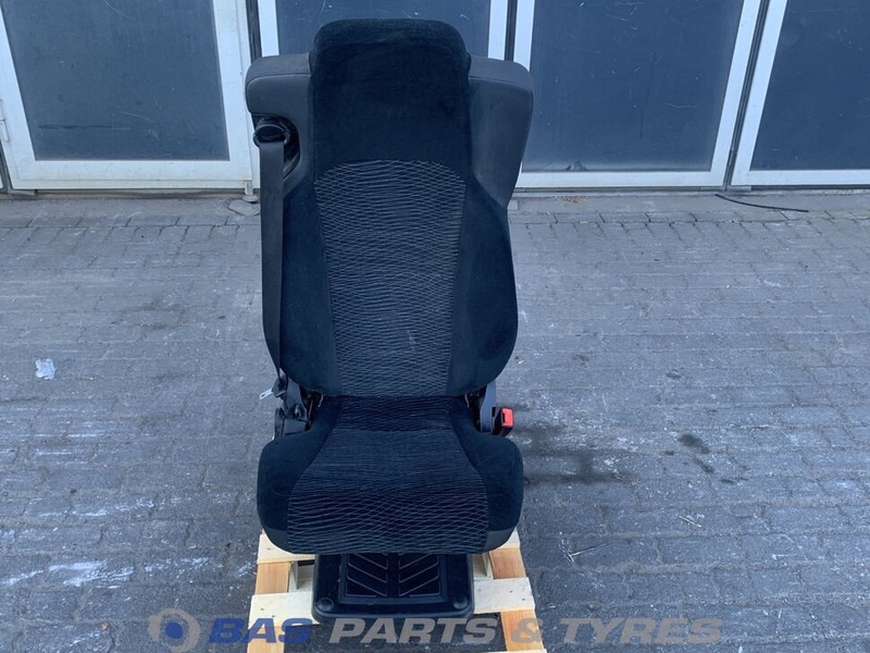 Mercedes-Benz Actros MP4 Bijrijdersstoel Mercedes A 960 910 38 03 - Seat for Truck: picture 1 Mercedes-Benz Actros MP4 Bijrijdersstoel Mercedes A 960 910 38 03 - Seat for Truck: picture 1