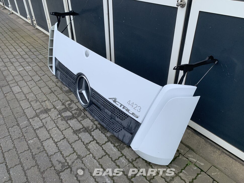 Mercedes-Benz Actros MP4 Frontklep Mercedes A 960 750 06 18 - Grill for Truck: picture 3 Mercedes-Benz Actros MP4 Frontklep Mercedes A 960 750 06 18 - Grill for Truck: picture 3