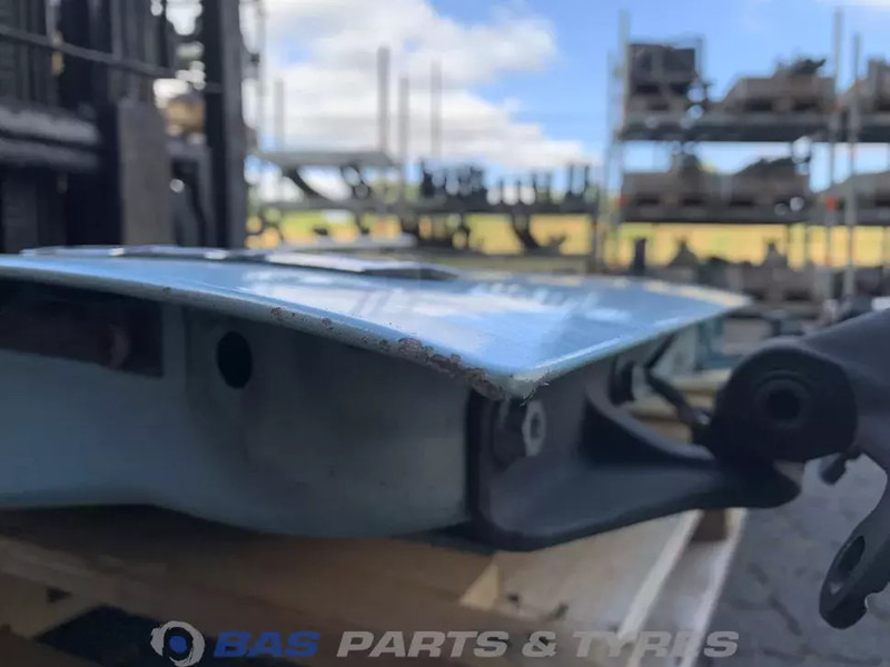 Mercedes-Benz Actros MP4 - Door and parts for Truck: picture 3 Mercedes-Benz Actros MP4 - Door and parts for Truck: picture 3
