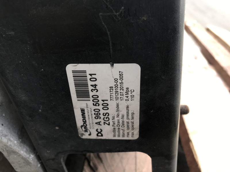 Mercedes-Benz Actros MP4 - Radiator for Truck: picture 3 Mercedes-Benz Actros MP4 - Radiator for Truck: picture 3
