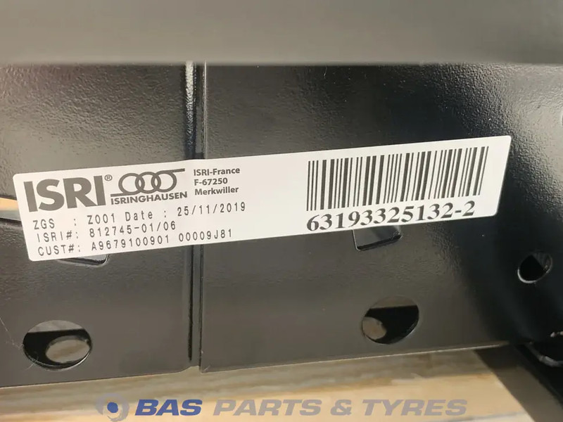 Mercedes-Benz Atego MP4 Bestuurdersstoel Mercedes A 967 910 13 01 - Seat for Truck: picture 5 Mercedes-Benz Atego MP4 Bestuurdersstoel Mercedes A 967 910 13 01 - Seat for Truck: picture 5