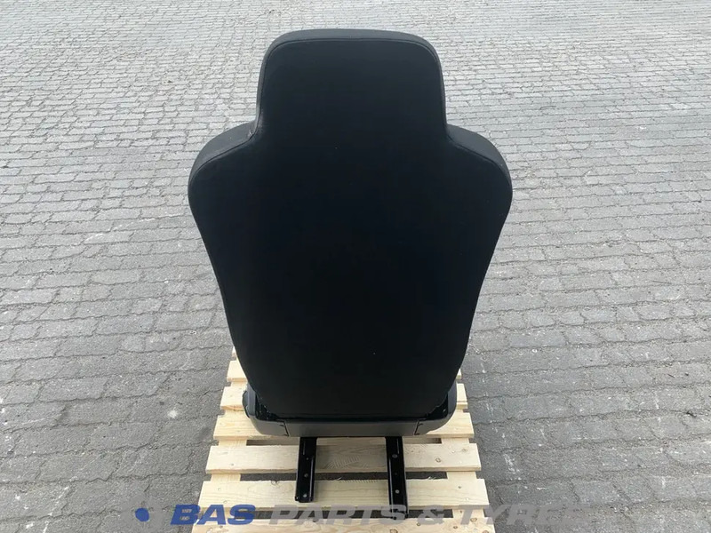 Mercedes-Benz Atego MP4 Bestuurdersstoel Mercedes A 967 910 13 01 - Seat for Truck: picture 3 Mercedes-Benz Atego MP4 Bestuurdersstoel Mercedes A 967 910 13 01 - Seat for Truck: picture 3