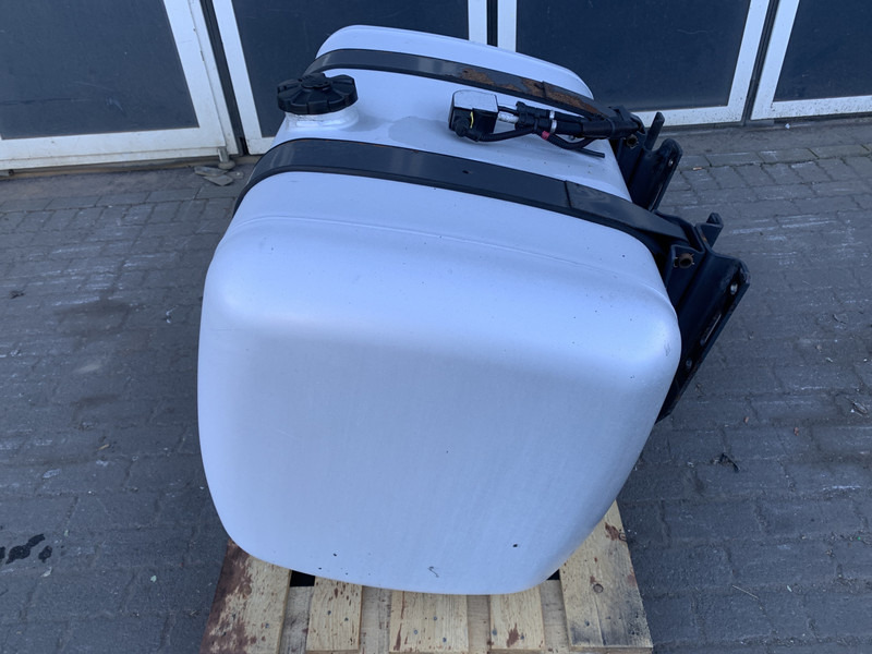 Mercedes-Benz - Fuel tank for Truck: picture 2 Mercedes-Benz - Fuel tank for Truck: picture 2
