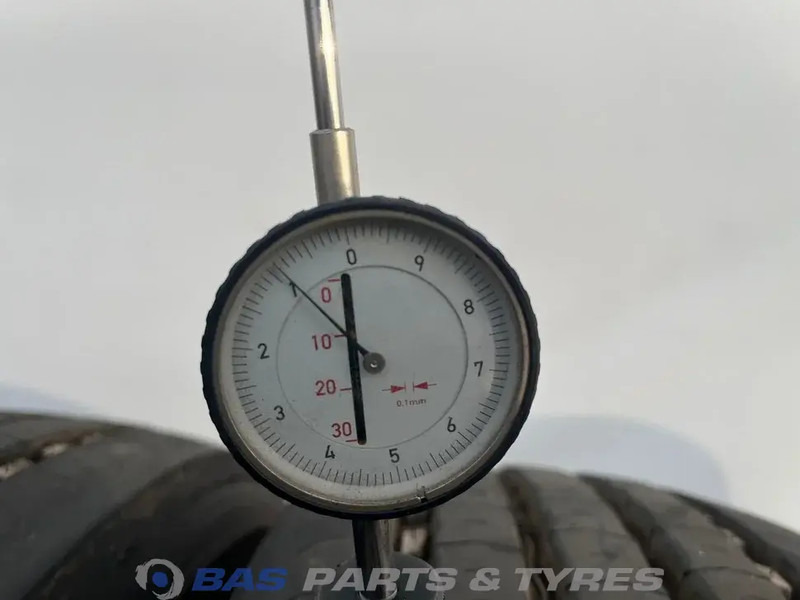 Michelin - Tire for Truck: picture 3 Michelin - Tire for Truck: picture 3