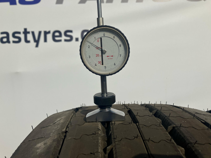 Michelin - Tire for Truck: picture 3 Michelin - Tire for Truck: picture 3