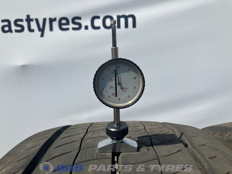 Pirelli - Tire for Truck: picture 3 Pirelli - Tire for Truck: picture 3