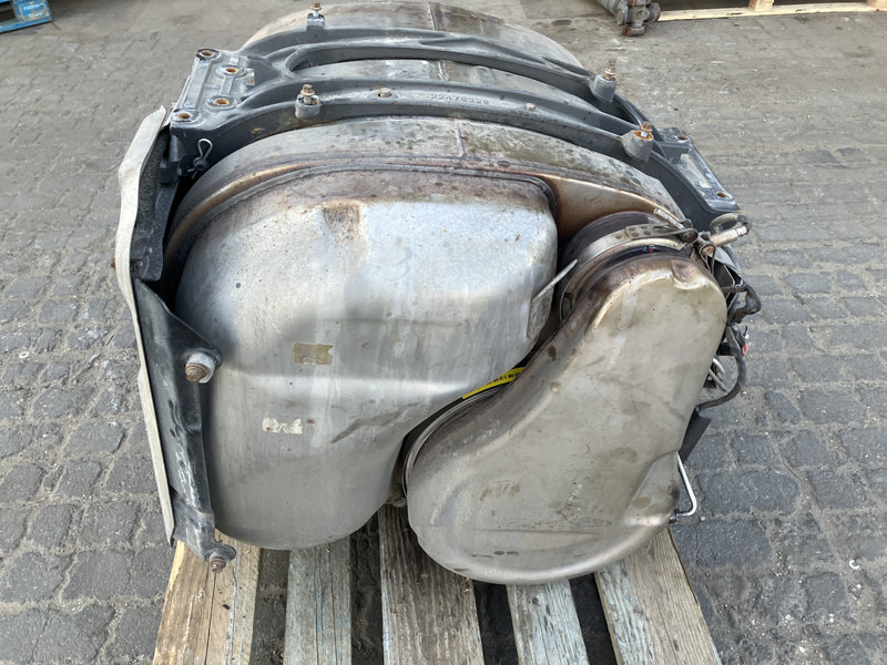 Renault - Muffler for Truck: picture 1 Renault - Muffler for Truck: picture 1