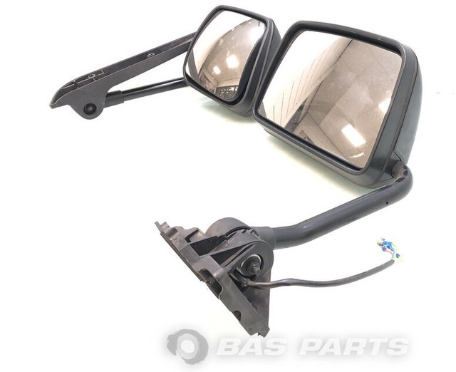 Renault - Window and parts for Truck: picture 2 Renault - Window and parts for Truck: picture 2