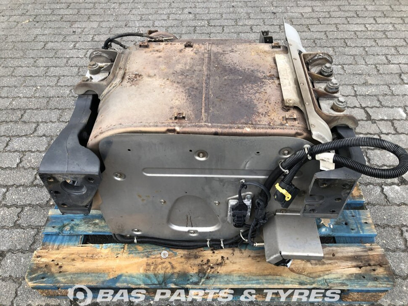 Renault - Muffler for Truck: picture 3 Renault - Muffler for Truck: picture 3