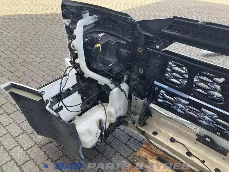 Renault T-Serie Evolution Bumper Renault 7423645386 - Bumper for Truck: picture 5 Renault T-Serie Evolution Bumper Renault 7423645386 - Bumper for Truck: picture 5