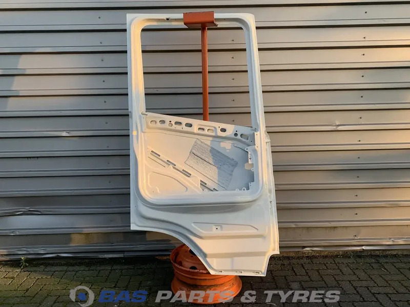 Scania R-Serie NextGen Portier Links Scania 2044983 - Door and parts for Truck: picture 2 Scania R-Serie NextGen Portier Links Scania 2044983 - Door and parts for Truck: picture 2