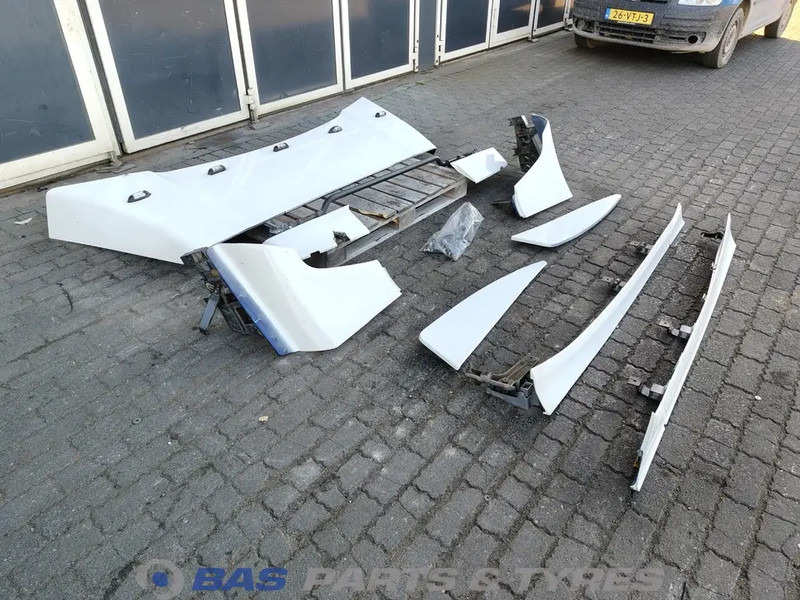 Scania R-Serie NextGen Spoilerset Scania CR-17 Normal L2H2 2720470 - Aerodynamics/ Spoiler for Truck: picture 5 Scania R-Serie NextGen Spoilerset Scania CR-17 Normal L2H2 2720470 - Aerodynamics/ Spoiler for Truck: picture 5