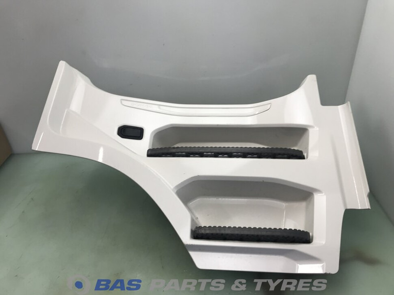 Scania S-Serie NextGen Opstap Rechts Scania 2422396 - Body and exterior for Truck: picture 1 Scania S-Serie NextGen Opstap Rechts Scania 2422396 - Body and exterior for Truck: picture 1