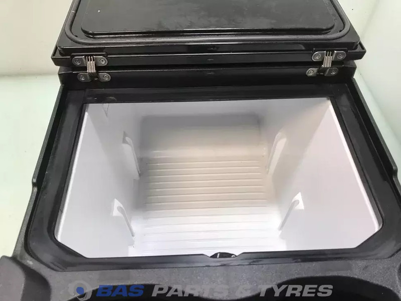 DAF XG Koelkast DAF 35 Liter 2318729 - Spare parts for Truck: picture 5 DAF XG Koelkast DAF 35 Liter 2318729 - Spare parts for Truck: picture 5