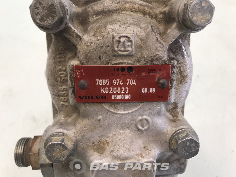 Volvo Bekrachtigingspomp Volvo 3172490 - Steering pump for Truck: picture 5 Volvo Bekrachtigingspomp Volvo 3172490 - Steering pump for Truck: picture 5