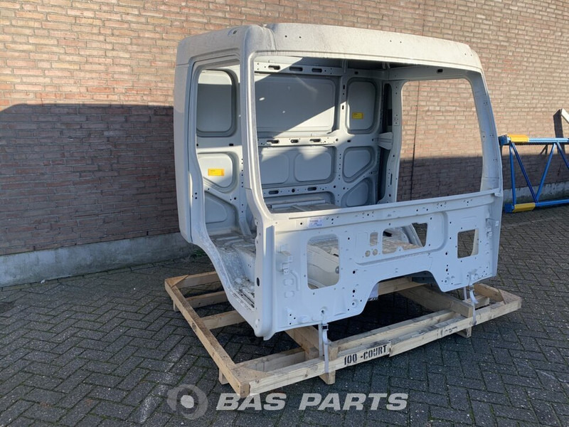 Volvo FL Euro 6 Volvo Day Cab L1H1 85110571 - Cab and interior for Truck: picture 2 Volvo FL Euro 6 Volvo Day Cab L1H1 85110571 - Cab and interior for Truck: picture 2