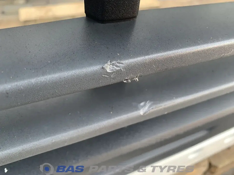 Volvo FM5 Bumper Volvo 82491840 - Bumper for Truck: picture 4 Volvo FM5 Bumper Volvo 82491840 - Bumper for Truck: picture 4