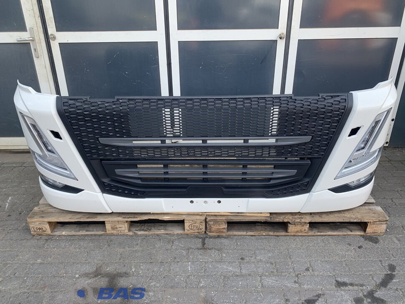 Volvo FM5 - Bumper for Truck: picture 1 Volvo FM5 - Bumper for Truck: picture 1