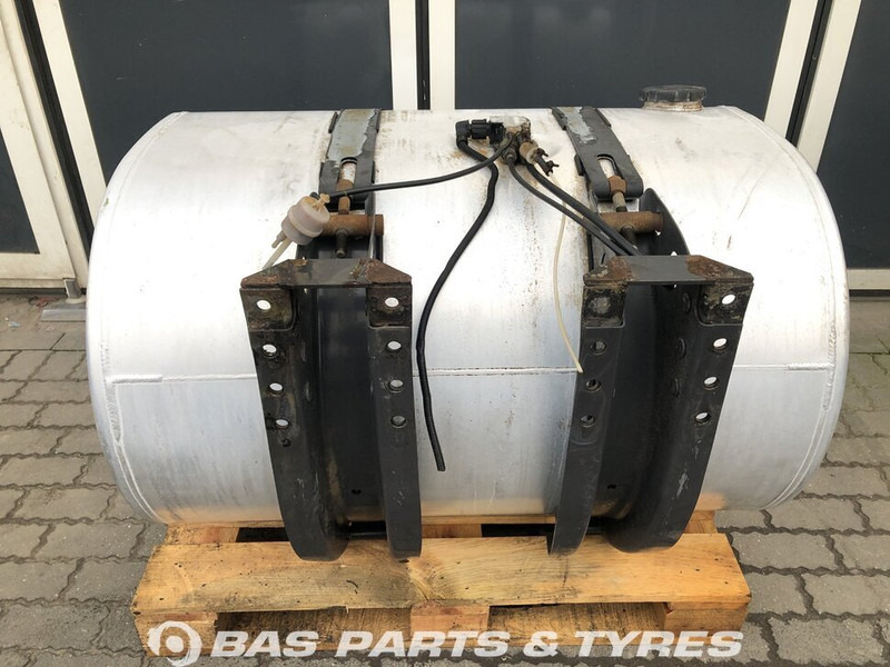 Volvo  - Fuel tank for Truck: picture 3 Volvo  - Fuel tank for Truck: picture 3
