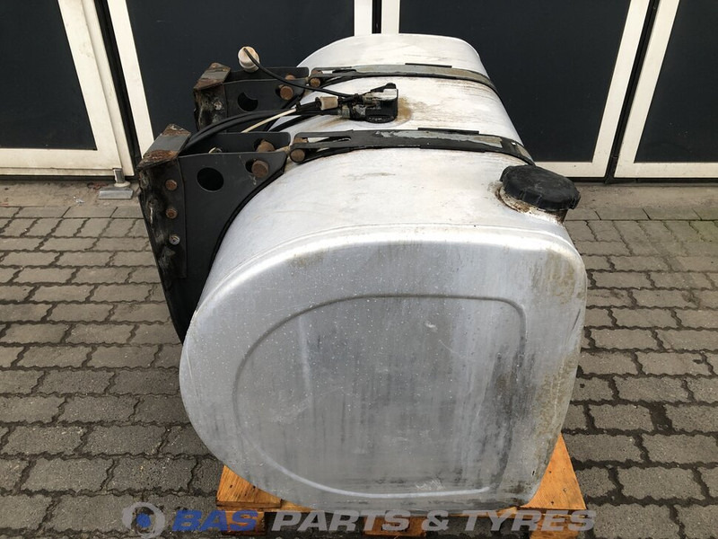 Volvo  - Fuel tank for Truck: picture 4 Volvo  - Fuel tank for Truck: picture 4