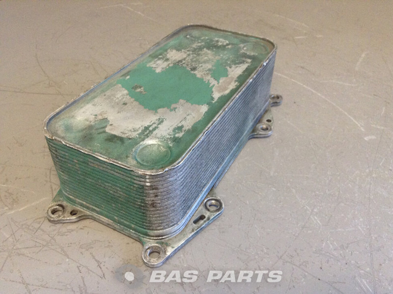 Volvo - Oil cooler for Truck: picture 2 Volvo - Oil cooler for Truck: picture 2