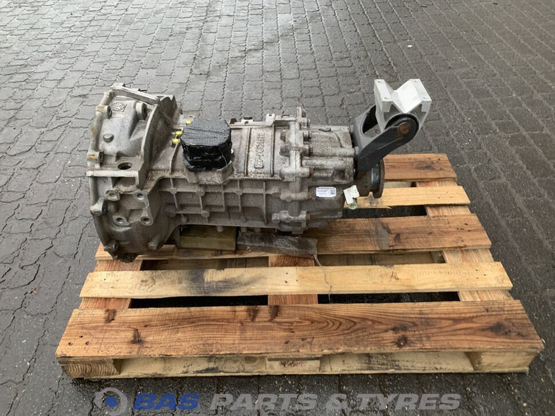 ZF FL Euro 6 Volvo ATO8006 I-Sync Versnellingsbak 6AS800 TO - Gearbox for Truck: picture 1 ZF FL Euro 6 Volvo ATO8006 I-Sync Versnellingsbak 6AS800 TO - Gearbox for Truck: picture 1