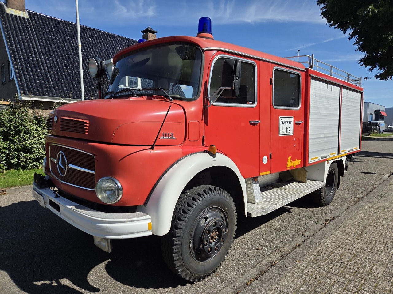 Mercedes-Benz LAF 1113 B 4X4 Turbo Diesel (170 PK) brandweerwagen - Fire truck: picture 2 Mercedes-Benz LAF 1113 B 4X4 Turbo Diesel (170 PK) brandweerwagen - Fire truck: picture 2