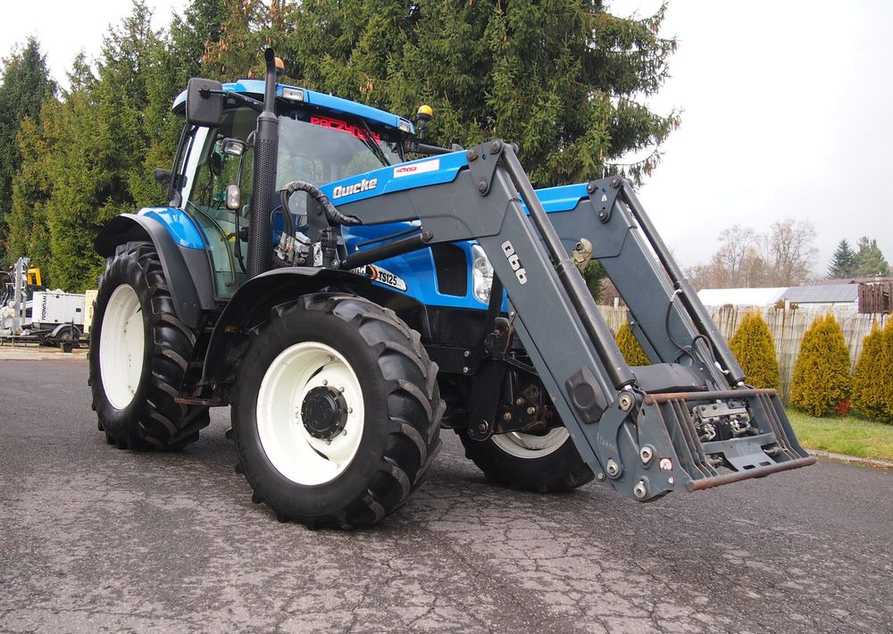 Ciągnik New Holland NH TS125A 6 cylindrów 2004 Ciągnik rolniczy New Holland TS125A - Farm tractor: picture 2 Ciągnik New Holland NH TS125A 6 cylindrów 2004 Ciągnik rolniczy New Holland TS125A - Farm tractor: picture 2