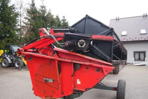 Heder Massey Ferguson Szerokość 5m pasuje do 32, 34, 36, 38, 42, 7254, 7272, 7278 - Grain header: picture 4 Heder Massey Ferguson Szerokość 5m pasuje do 32, 34, 36, 38, 42, 7254, 7272, 7278 - Grain header: picture 4