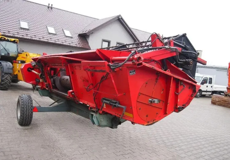 Heder Massey Ferguson Szerokość 5m pasuje do 32, 34, 36, 38, 42, 7254, 7272, 7278 - Grain header: picture 3 Heder Massey Ferguson Szerokość 5m pasuje do 32, 34, 36, 38, 42, 7254, 7272, 7278 - Grain header: picture 3