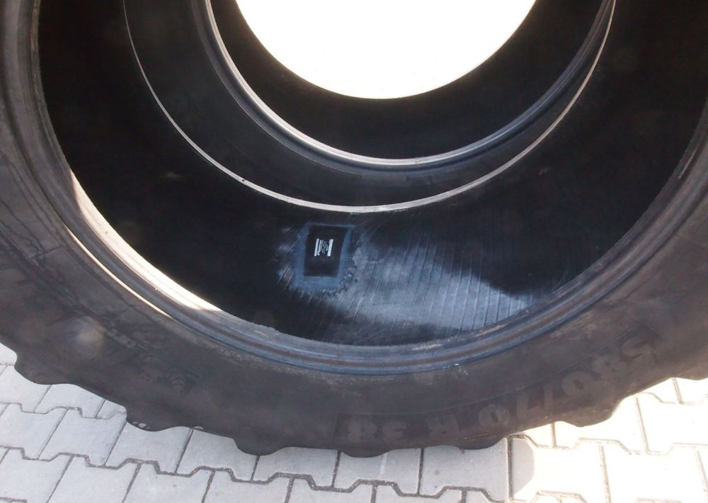 Opony Michelin 20,4R38 Opony rolnicze MICHELIN 580/70R38 - Tire: picture 3 Opony Michelin 20,4R38 Opony rolnicze MICHELIN 580/70R38 - Tire: picture 3