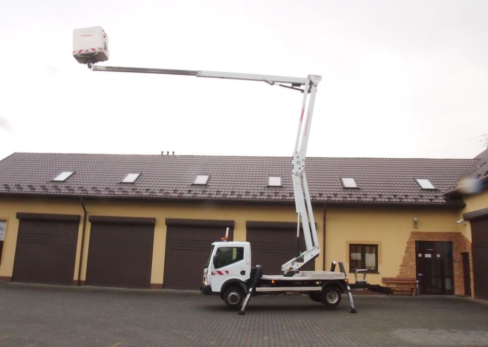 Samochód Renault Isoli PLE194/10N 2015 Renault Maxity Zwyżka Podnośnik koszowy - Truck mounted aerial platform: picture 2 Samochód Renault Isoli PLE194/10N 2015 Renault Maxity Zwyżka Podnośnik koszowy - Truck mounted aerial platform: picture 2