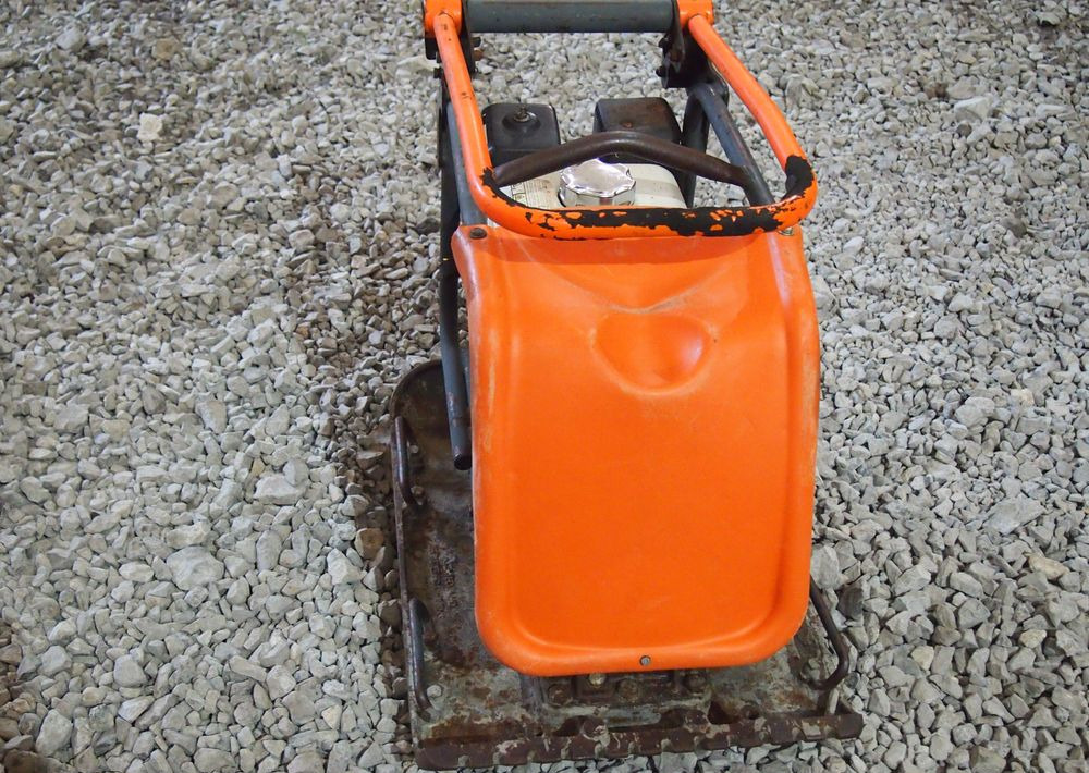 Ubijarka Belle PC5000E 2009 Zagęszczarka ubijarka Bella - Vibratory plate: picture 5 Ubijarka Belle PC5000E 2009 Zagęszczarka ubijarka Bella - Vibratory plate: picture 5